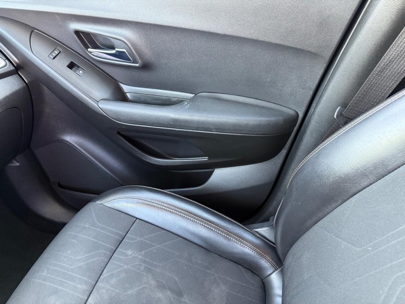 Chevrolet Trax Vehicle Full-screen Gallery Image 20