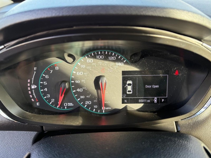 Chevrolet Trax Vehicle Full-screen Gallery Image 21