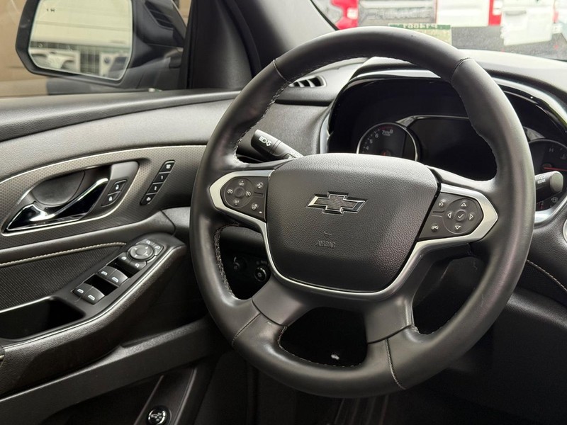 Chevrolet Traverse Vehicle Full-screen Gallery Image 14