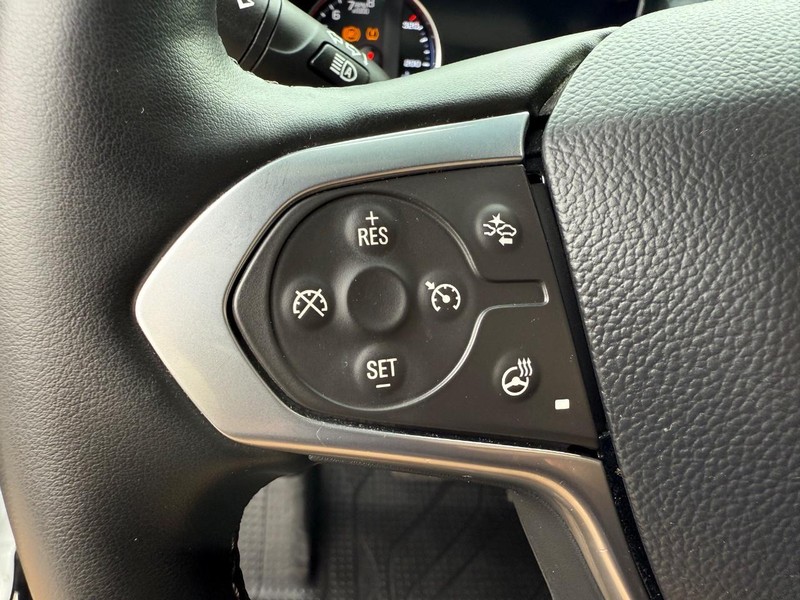 Chevrolet Traverse Vehicle Full-screen Gallery Image 15