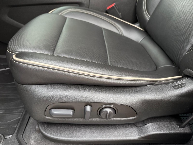 Chevrolet Traverse Vehicle Full-screen Gallery Image 28