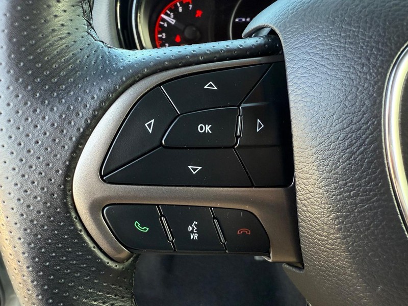 Dodge Durango Vehicle Full-screen Gallery Image 15