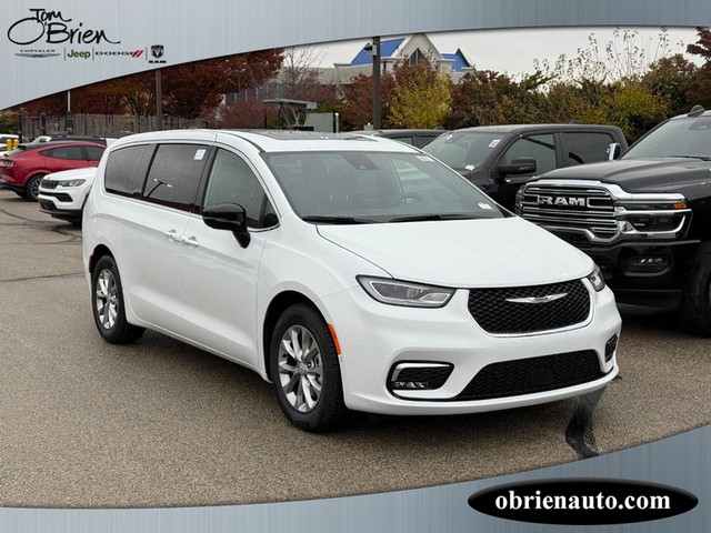 2026 Chrysler Pacifica Limited at Tom O'Brien Chrysler Jeep Dodge Ram in Indianapolis IN