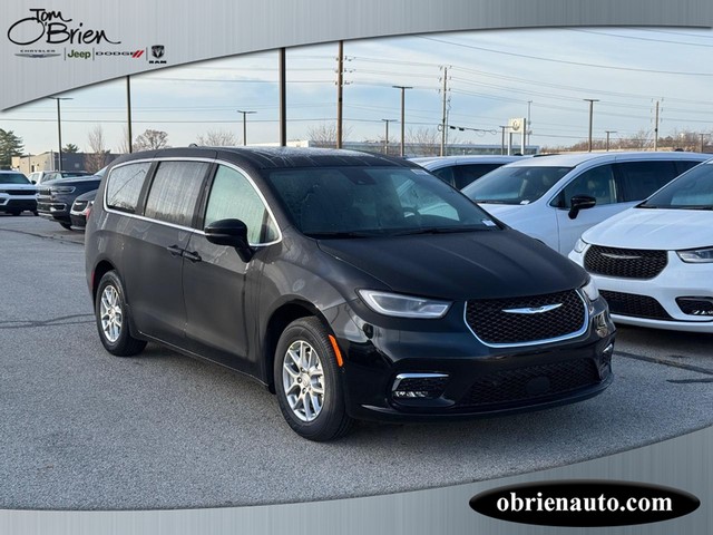 2026 Chrysler Pacifica Select at Tom O'Brien Chrysler Jeep Dodge Ram in Indianapolis IN