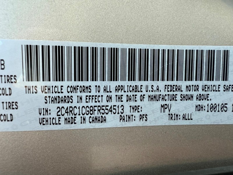 Chrysler Town & Country Vehicle Full-screen Gallery Image 27