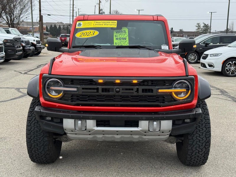 Ford Bronco Vehicle Full-screen Gallery Image 09