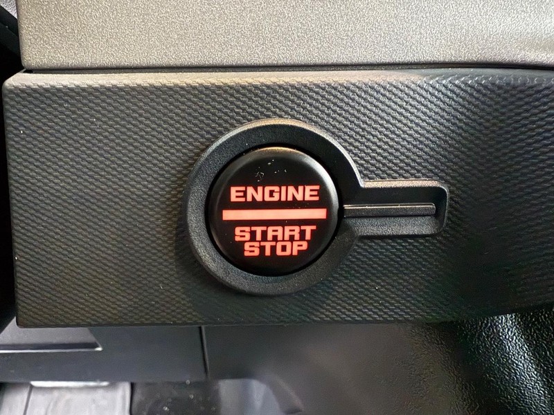 Ford Bronco Vehicle Full-screen Gallery Image 15