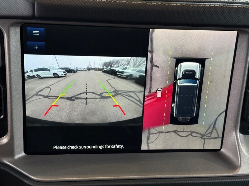 Ford Bronco Vehicle Full-screen Gallery Image 18