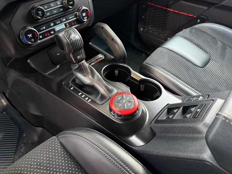 Ford Bronco Vehicle Full-screen Gallery Image 20