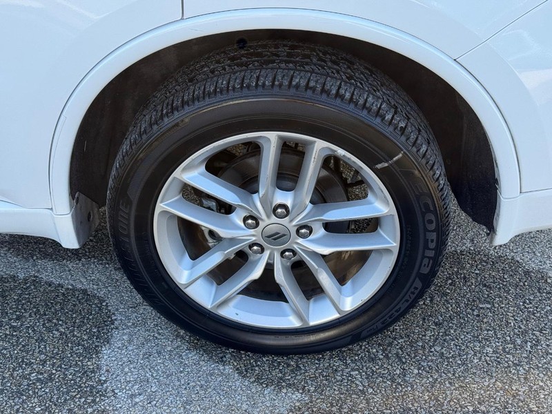 Dodge Durango Vehicle Full-screen Gallery Image 06