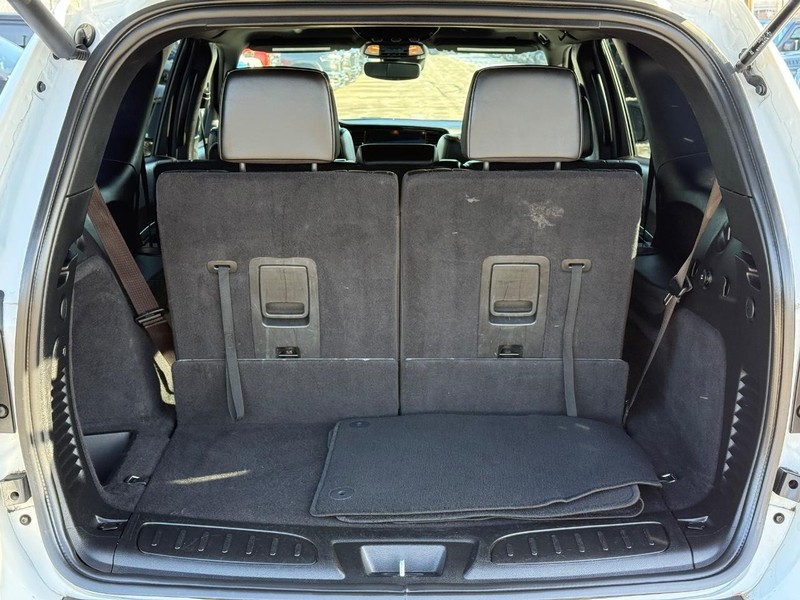 Dodge Durango Vehicle Full-screen Gallery Image 07