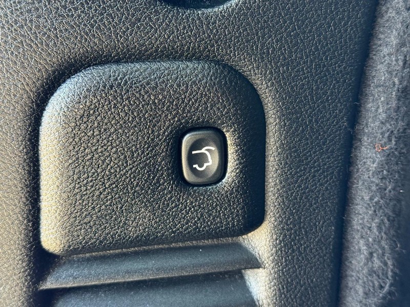 Dodge Durango Vehicle Full-screen Gallery Image 08