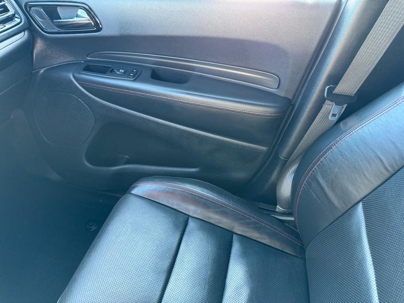 Dodge Durango Vehicle Full-screen Gallery Image 24