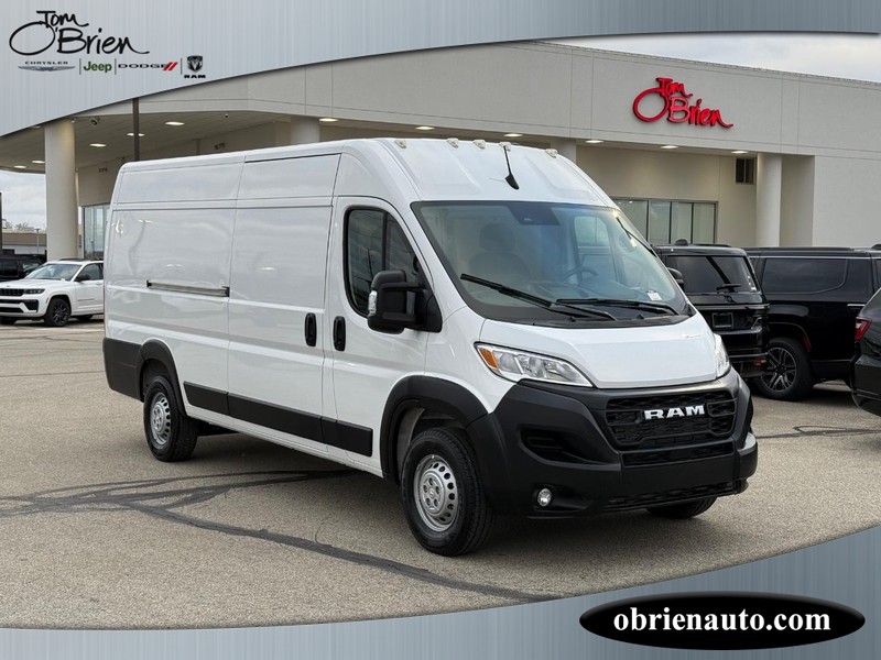 Ram ProMaster Cargo Van Vehicle Full-screen Gallery Image 01