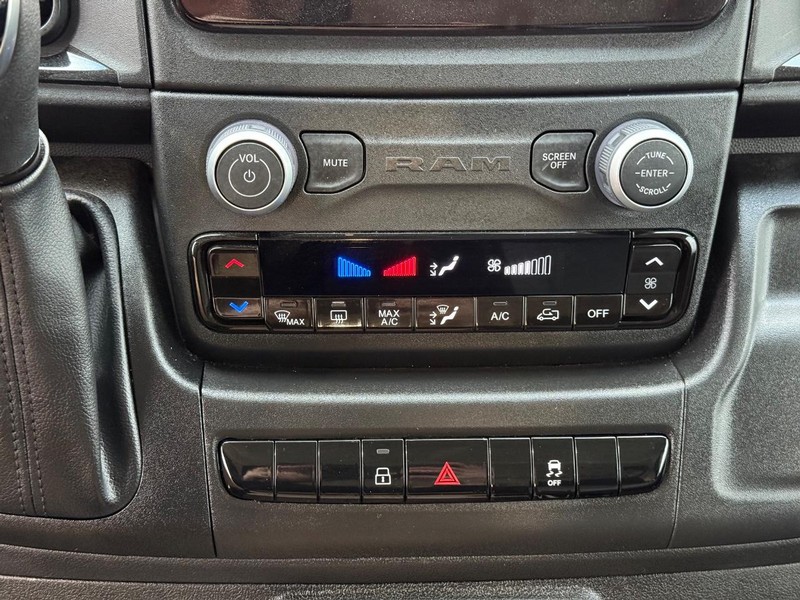 Ram ProMaster Cargo Van Vehicle Full-screen Gallery Image 19