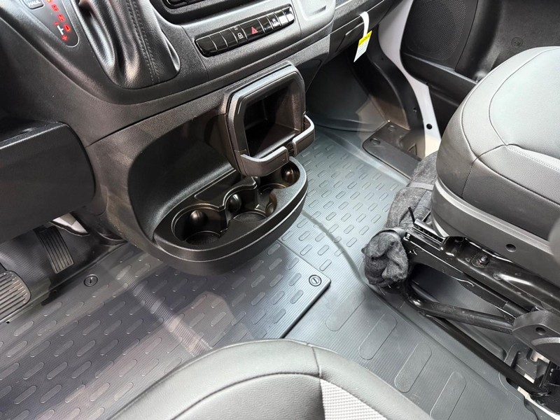 Ram ProMaster Cargo Van Vehicle Full-screen Gallery Image 20