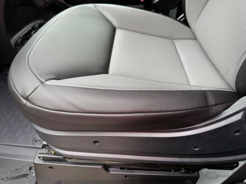 Ram ProMaster Cargo Van Vehicle Full-screen Gallery Image 25