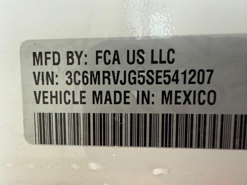 Ram ProMaster Cargo Van Vehicle Full-screen Gallery Image 26