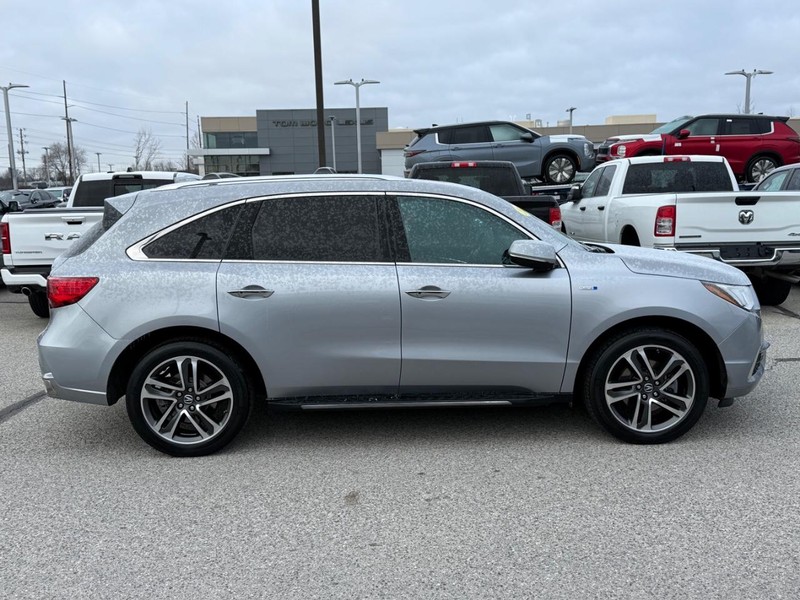 Acura MDX Vehicle Full-screen Gallery Image 02