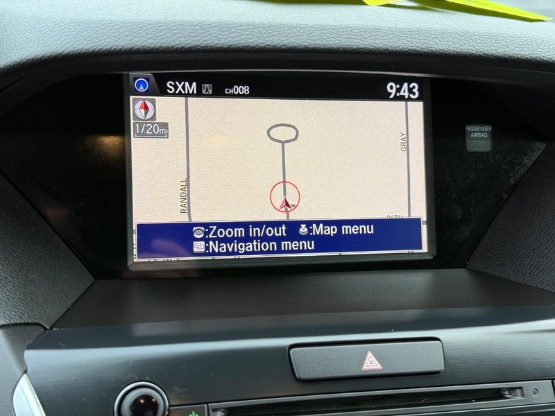 Acura MDX Vehicle Full-screen Gallery Image 18