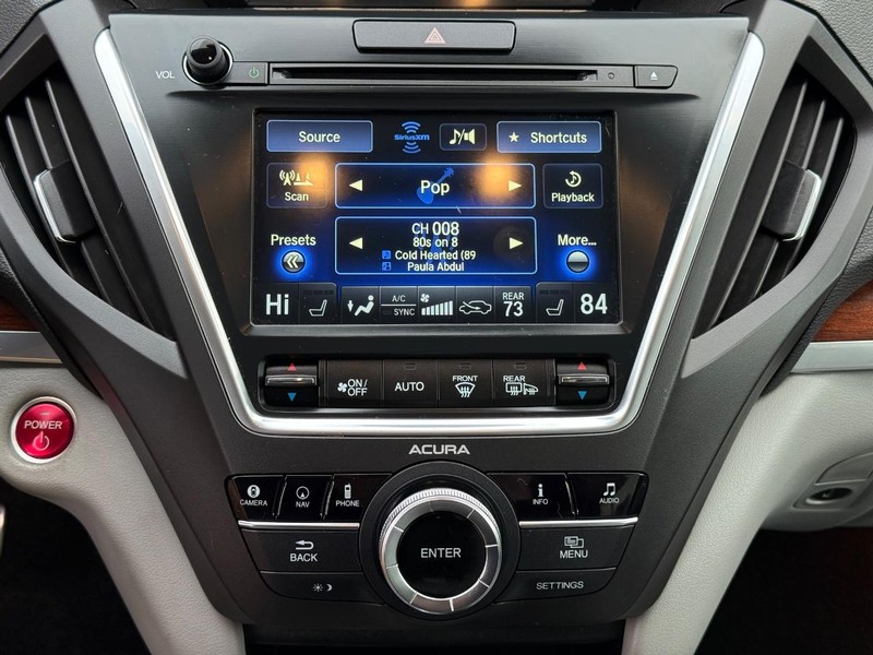 Acura MDX Vehicle Full-screen Gallery Image 20