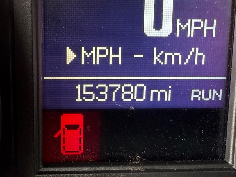 Dodge Grand Caravan Vehicle Full-screen Gallery Image 24