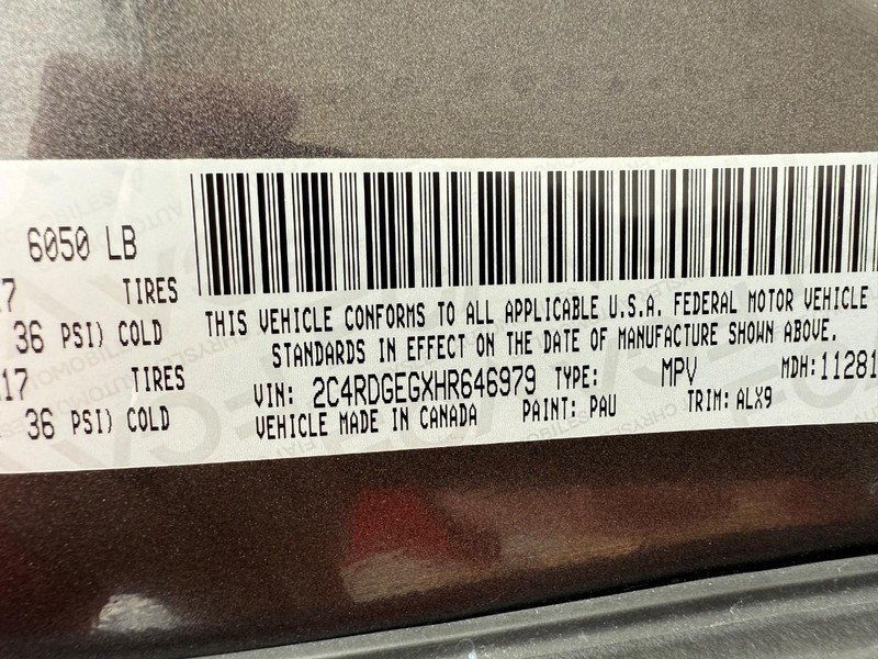 Dodge Grand Caravan Vehicle Full-screen Gallery Image 27