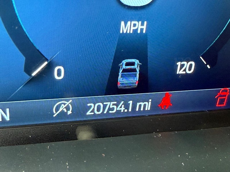 Ford F-150 Vehicle Full-screen Gallery Image 21