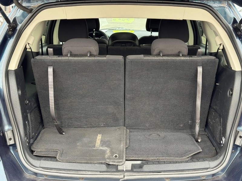 Dodge Journey Vehicle Full-screen Gallery Image 07