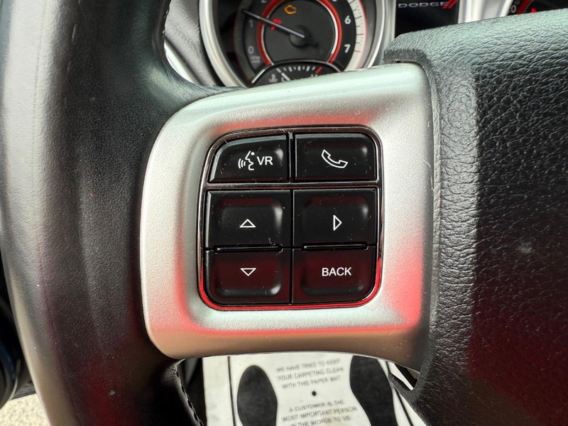 Dodge Journey Vehicle Full-screen Gallery Image 15