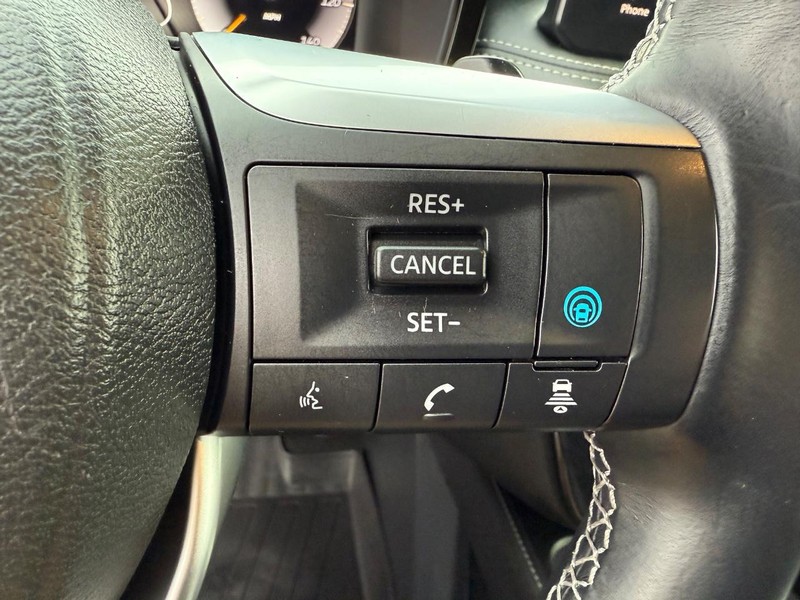 INFINITI QX60 Vehicle Full-screen Gallery Image 16