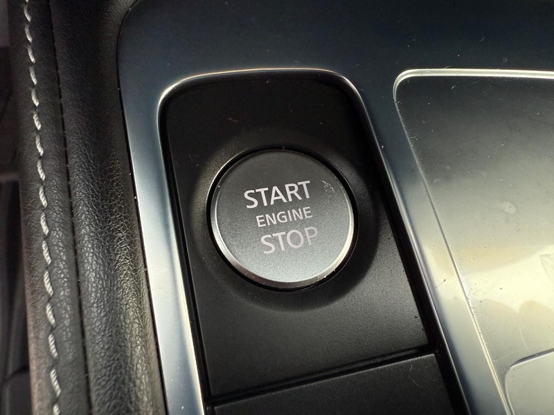 INFINITI QX60 Vehicle Full-screen Gallery Image 17
