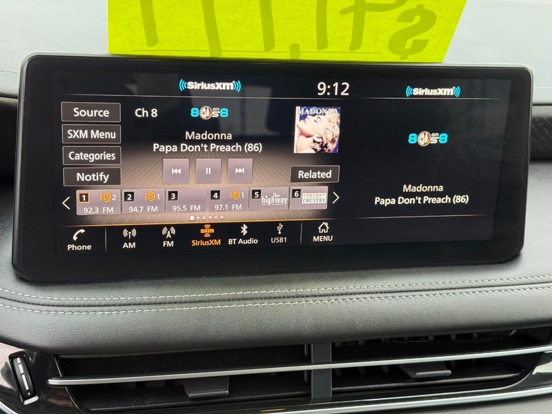 INFINITI QX60 Vehicle Full-screen Gallery Image 19