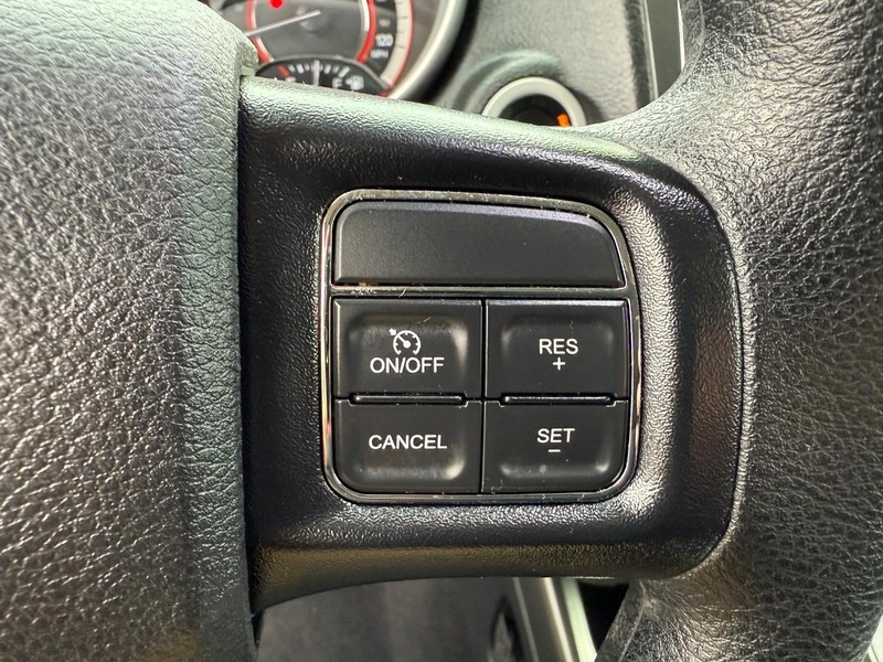 Dodge Journey Vehicle Full-screen Gallery Image 14