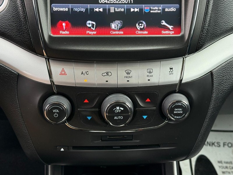 Dodge Journey Vehicle Full-screen Gallery Image 18