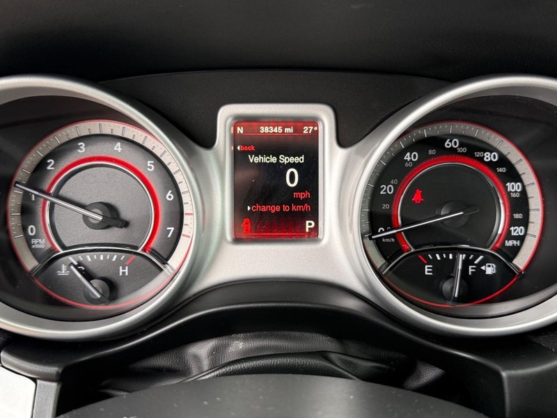 Dodge Journey Vehicle Full-screen Gallery Image 21