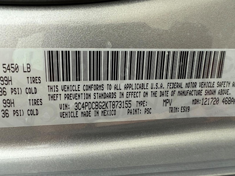 Dodge Journey Vehicle Full-screen Gallery Image 25