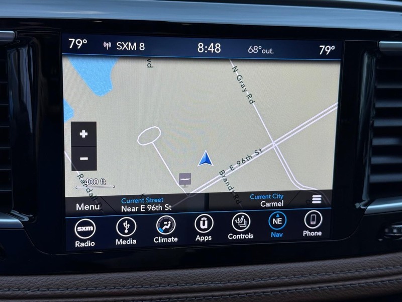 Chrysler Pacifica Vehicle Full-screen Gallery Image 19