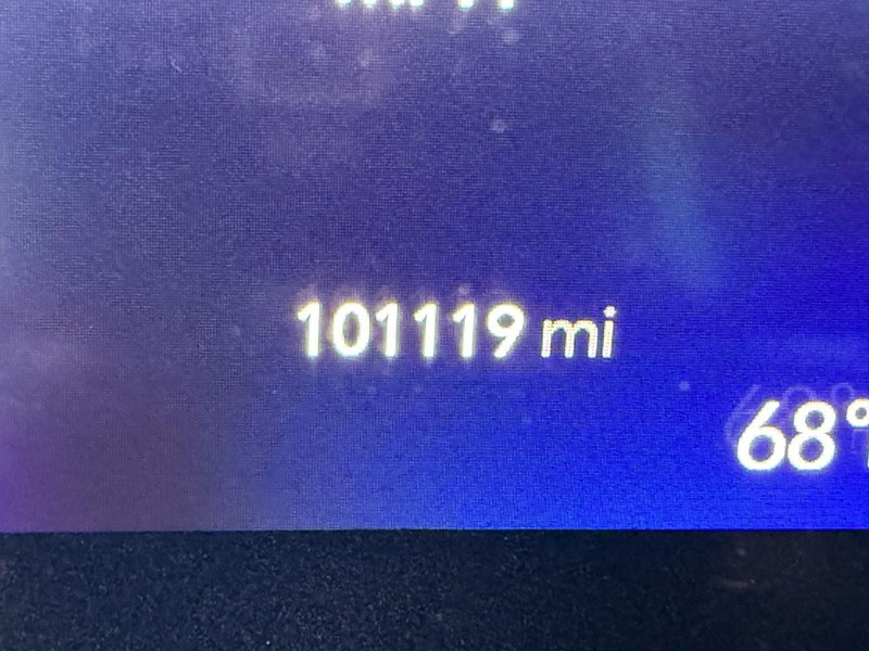 Chrysler Pacifica Vehicle Full-screen Gallery Image 26