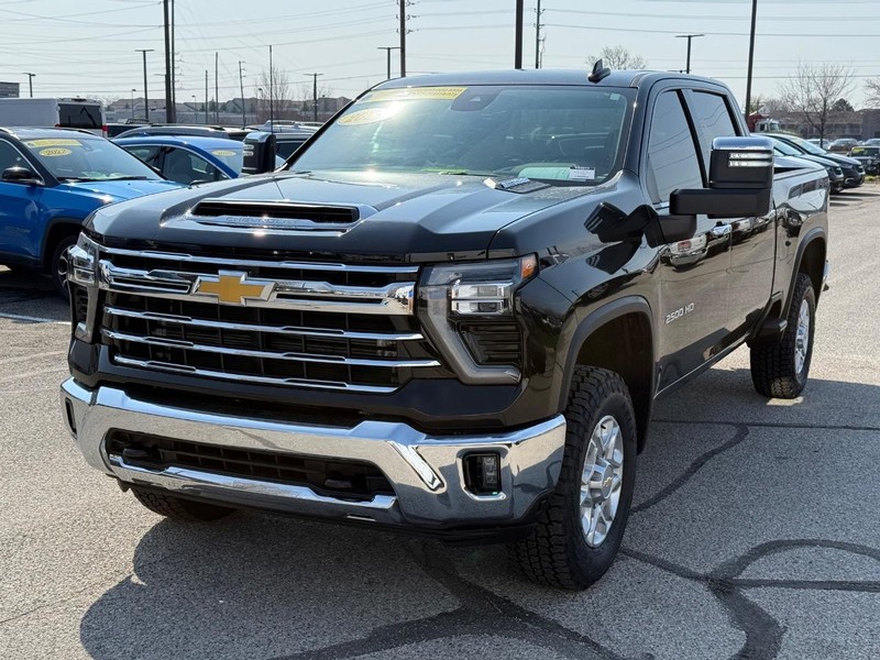 Chevrolet Silverado 2500HD Vehicle Full-screen Gallery Image 08