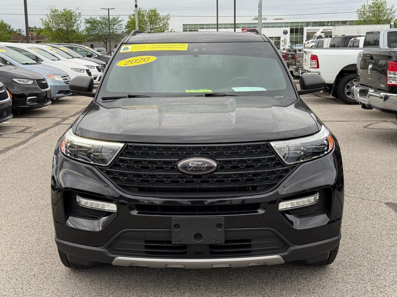 Ford Explorer Vehicle Full-screen Gallery Image 10