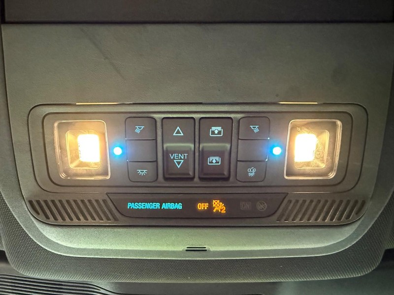 Ford Explorer Vehicle Full-screen Gallery Image 25