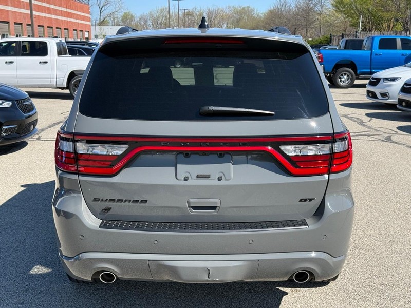 Dodge Durango Vehicle Full-screen Gallery Image 04