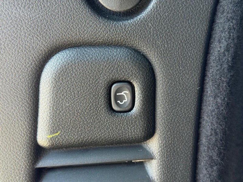 Dodge Durango Vehicle Full-screen Gallery Image 08