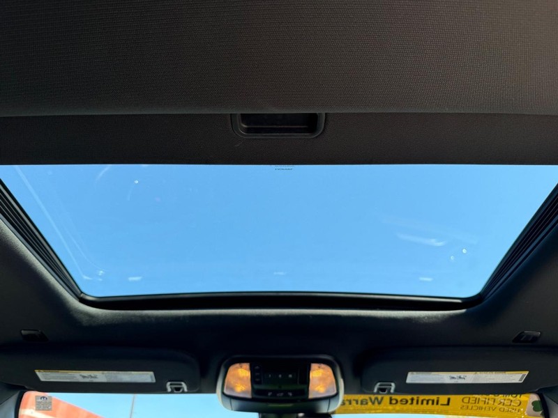 Dodge Durango Vehicle Full-screen Gallery Image 13