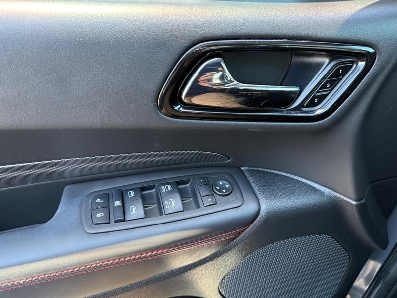 Dodge Durango Vehicle Full-screen Gallery Image 28