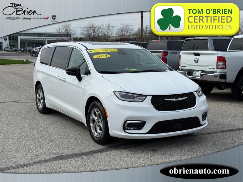 Chrysler Pacifica Vehicle Full-screen Gallery Image 01