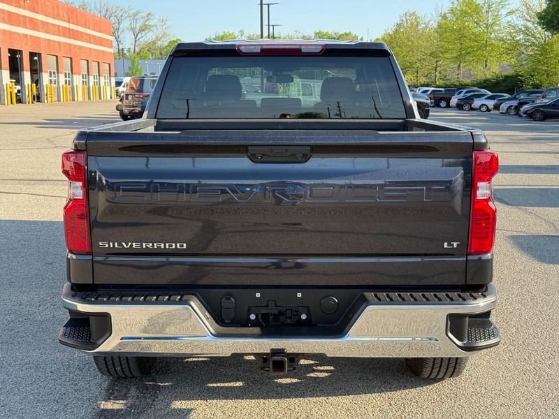 Chevrolet Silverado 1500 Vehicle Full-screen Gallery Image 04