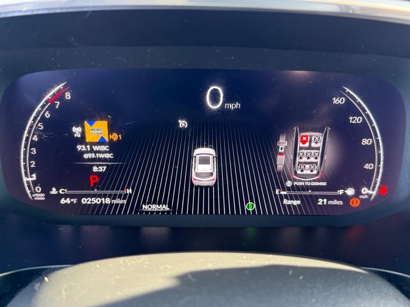 Acura MDX Vehicle Full-screen Gallery Image 25