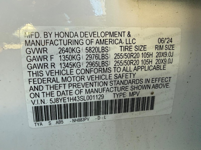 Acura MDX Vehicle Full-screen Gallery Image 29